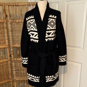 Old Navy Black & White Patterned Women's Cardigan Sweater with Belt